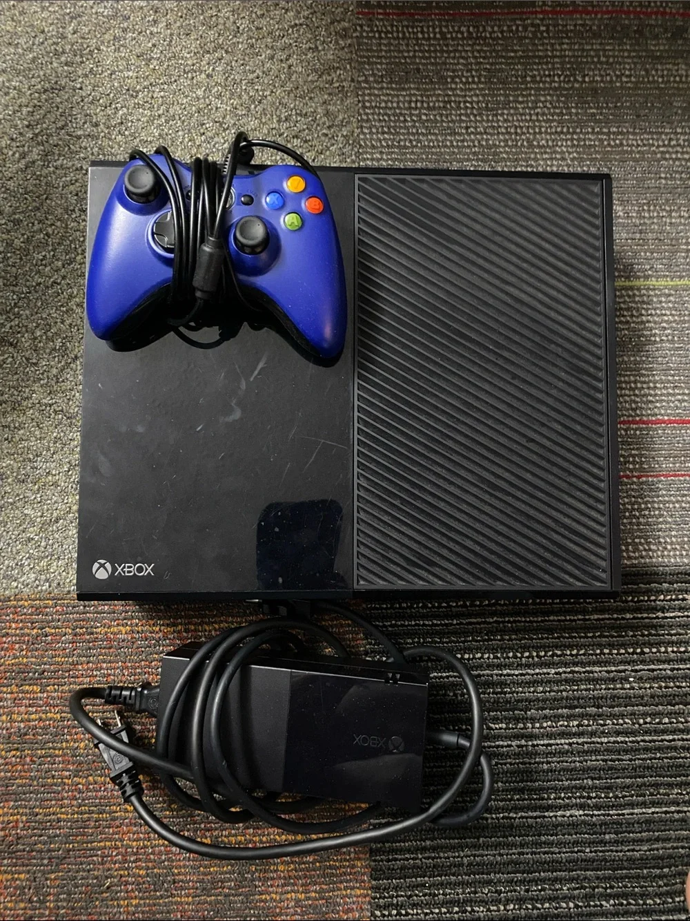Microsoft Xbox One W/ Controller & Games